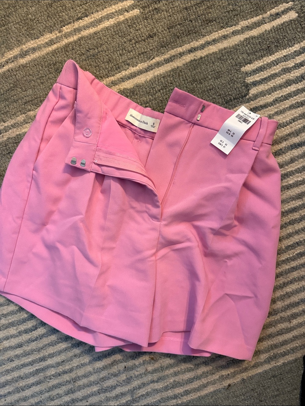 Abercrombie & Fitch Pink High-Waist Tailored Shorts